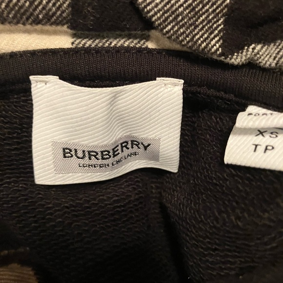 Burberry Black Hoodie with Checkered Hood Women’s XS NWOT - Picture 3 of 3